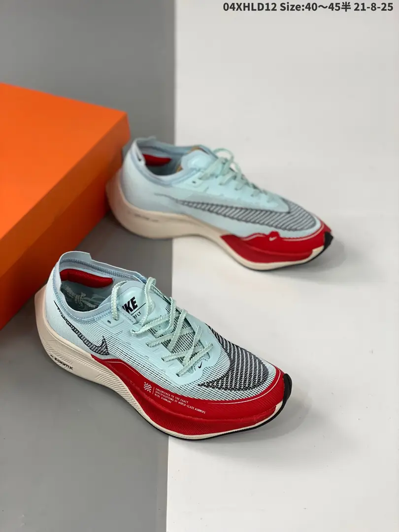M1185  Nike ZoomX Vaporfly  45.66$ gallery