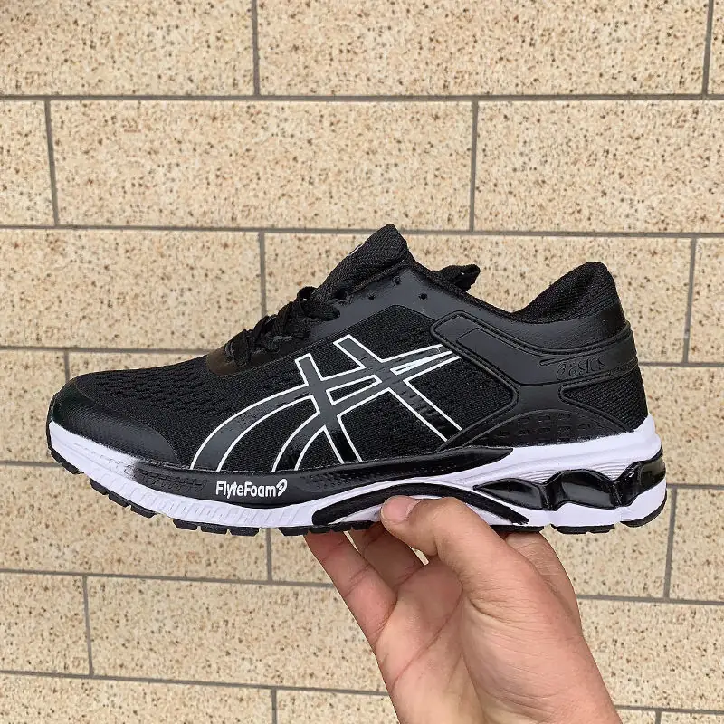 M1223  Asics   46.66$ gallery