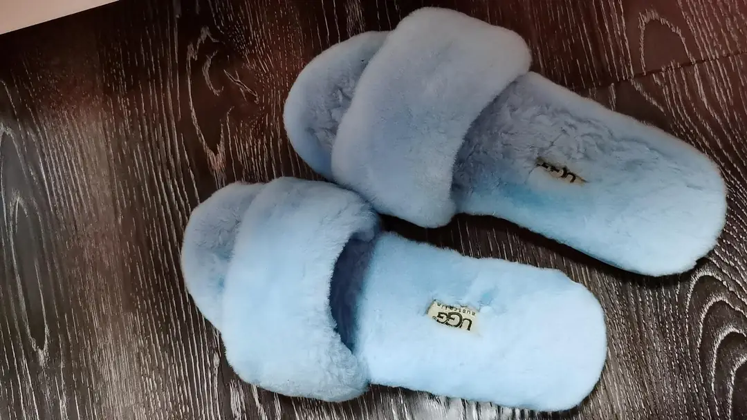 M1226  UGG  43.22$ gallery