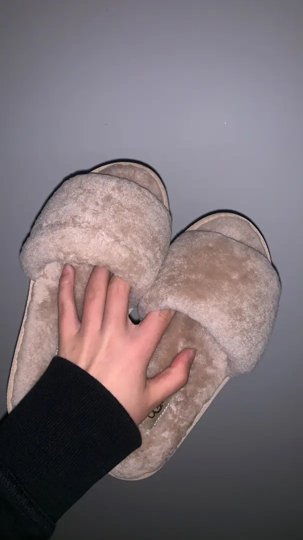 M1226  UGG  43.22$ gallery