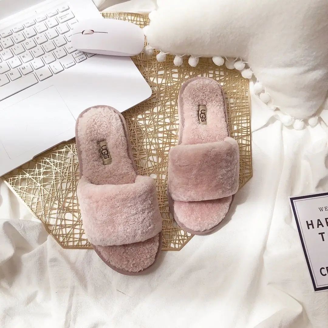 M1226  UGG  43.22$ gallery