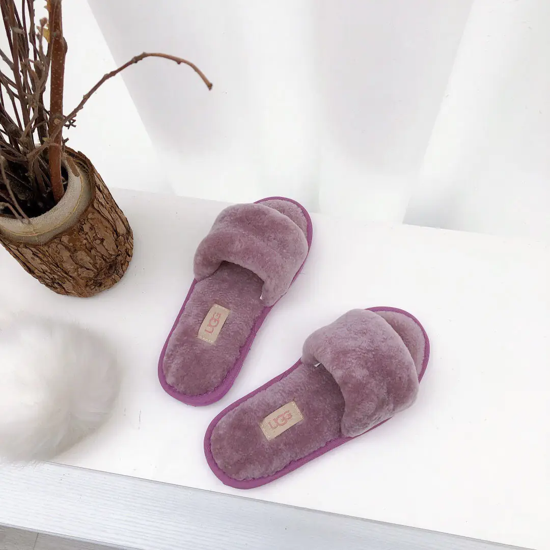 M1226  UGG  43.22$ gallery