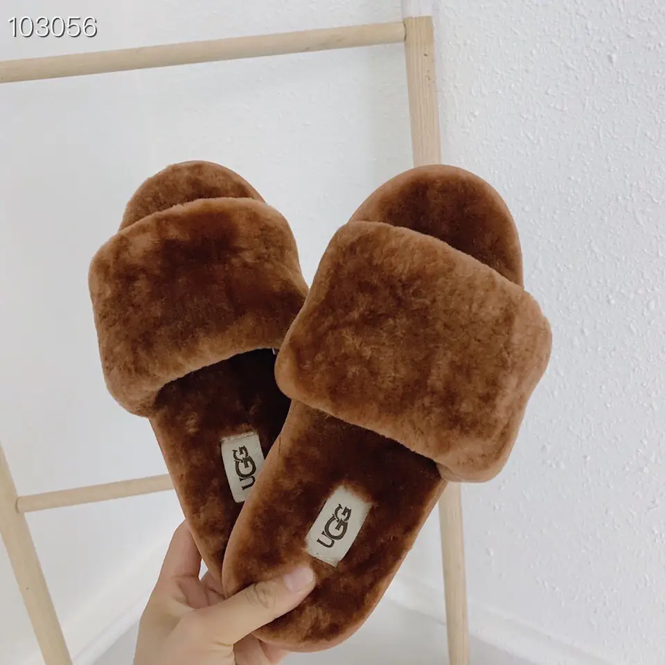 M1226  UGG  43.22$ gallery