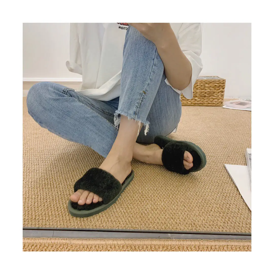 M1226  UGG  43.22$ gallery