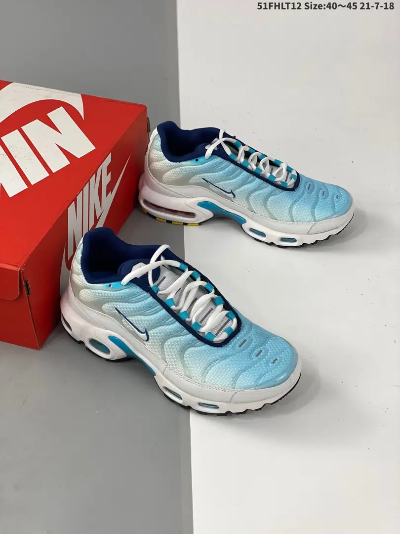 M1270  Nike Air Vapormax   42.33$ gallery