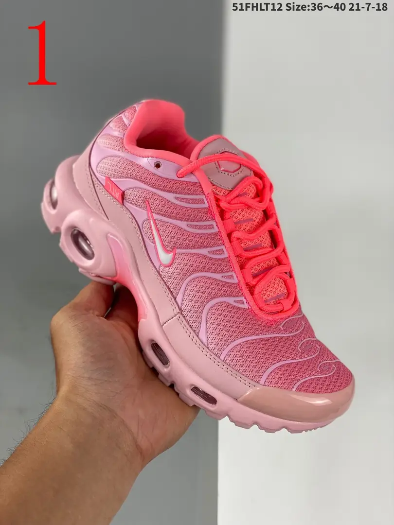 M1270  Nike Air Vapormax   42.33$ gallery