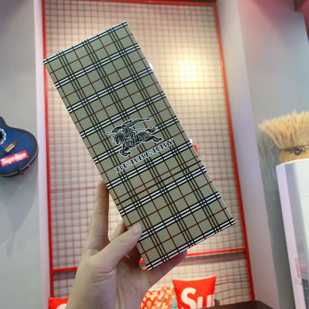 M1301 NIKE  19.5$ gallery