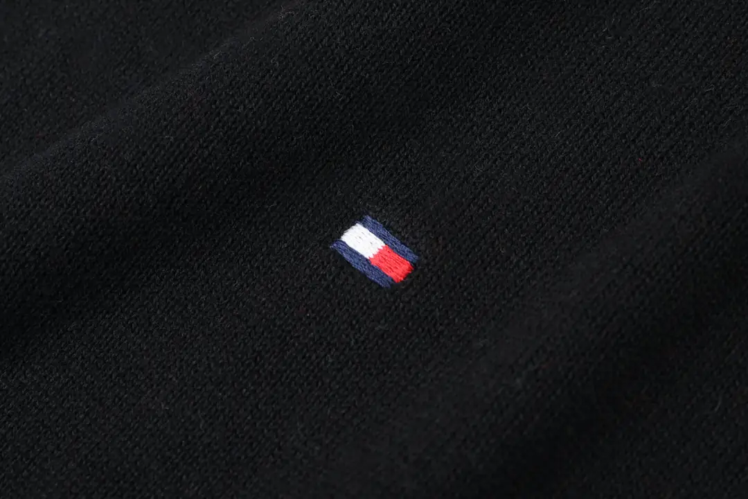 M140  30.89$ TOMMY gallery