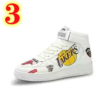 M184  28.47$ NIKE gallery