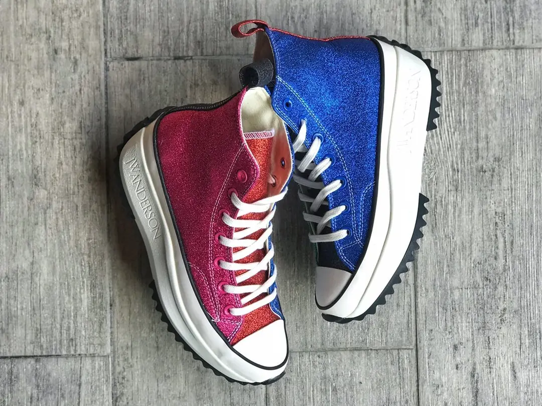 M186  51.89$ CONVERSE gallery