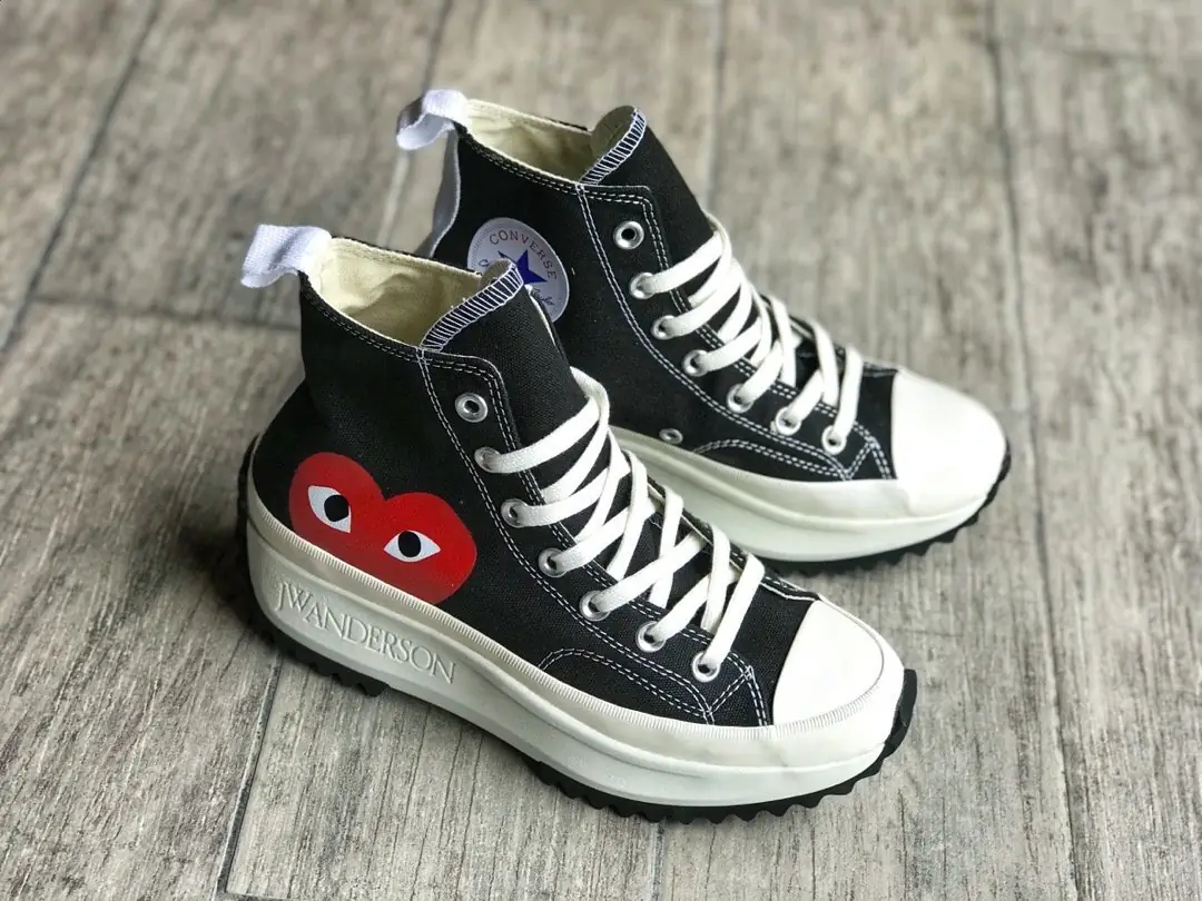 M186  51.89$ CONVERSE gallery