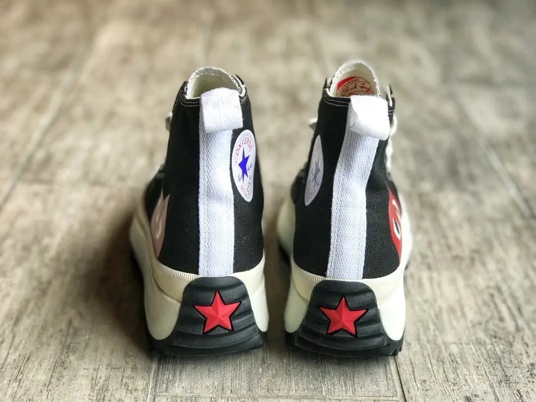 M186  51.89$ CONVERSE gallery