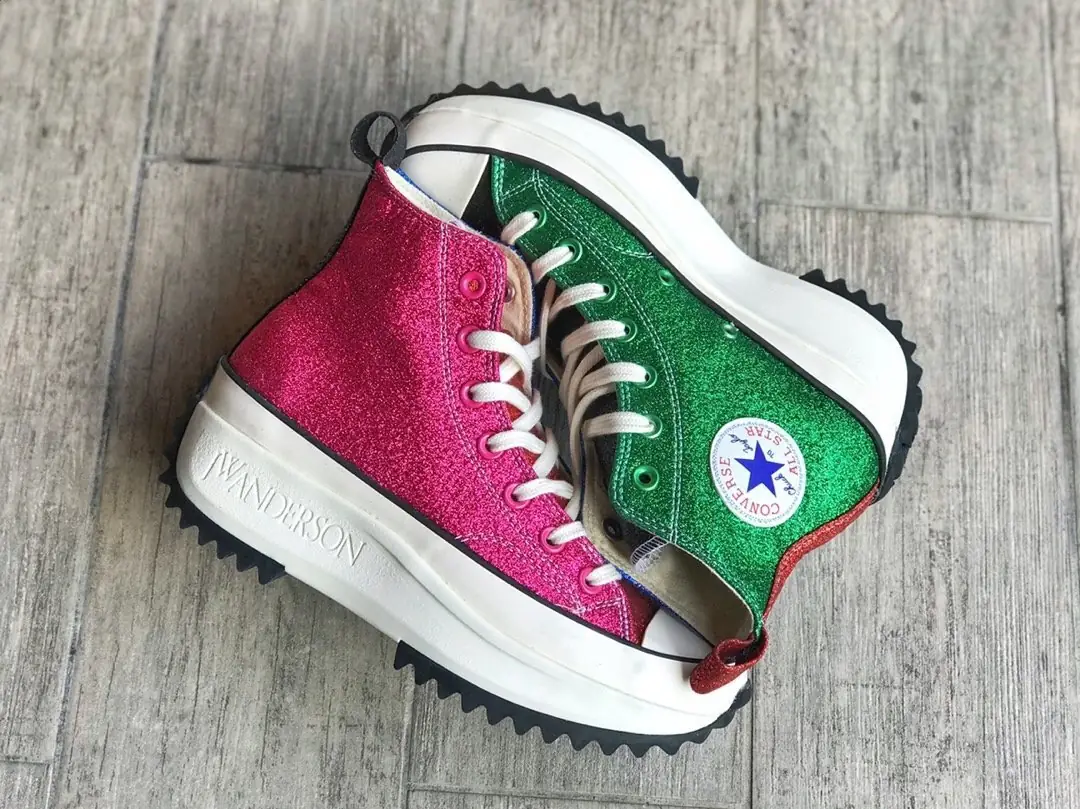 M186  51.89$ CONVERSE gallery