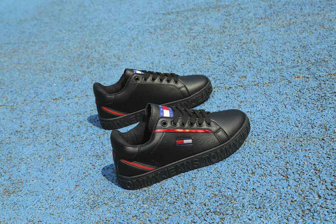 M224  19.55$ Tommy hilfiger gallery