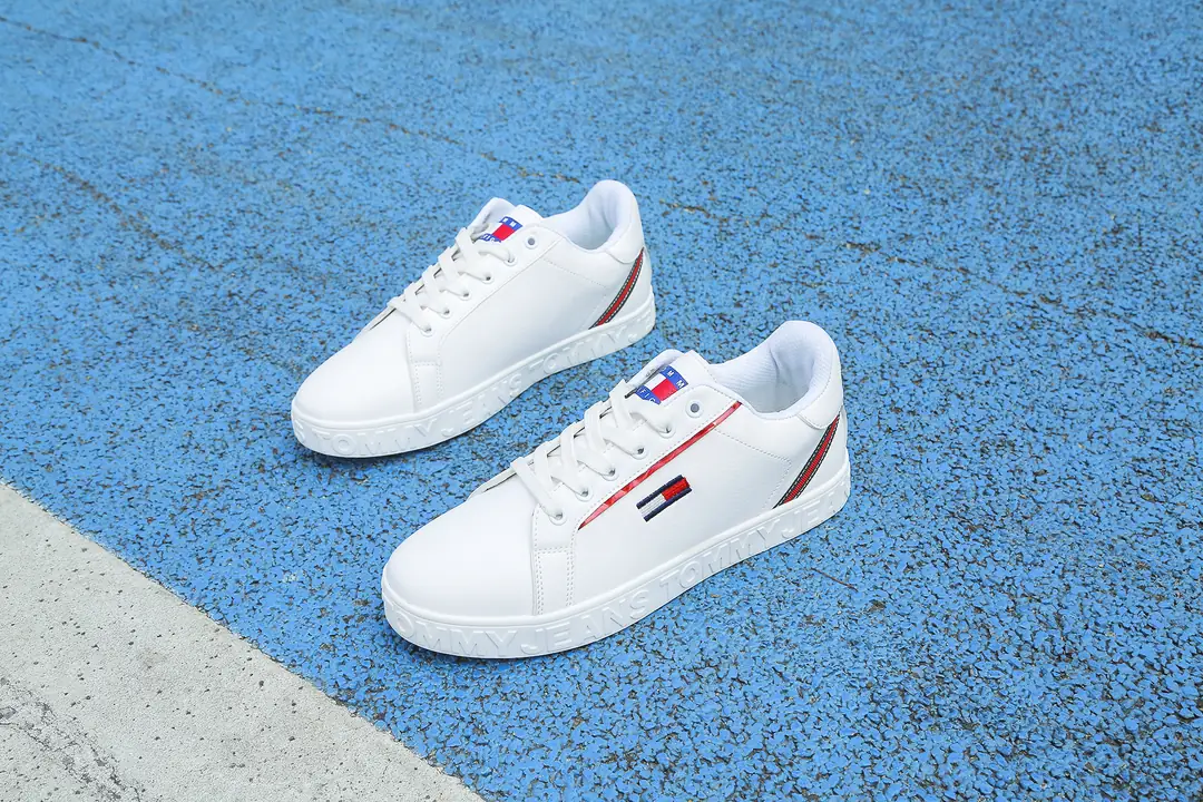 M224  19.55$ Tommy hilfiger gallery