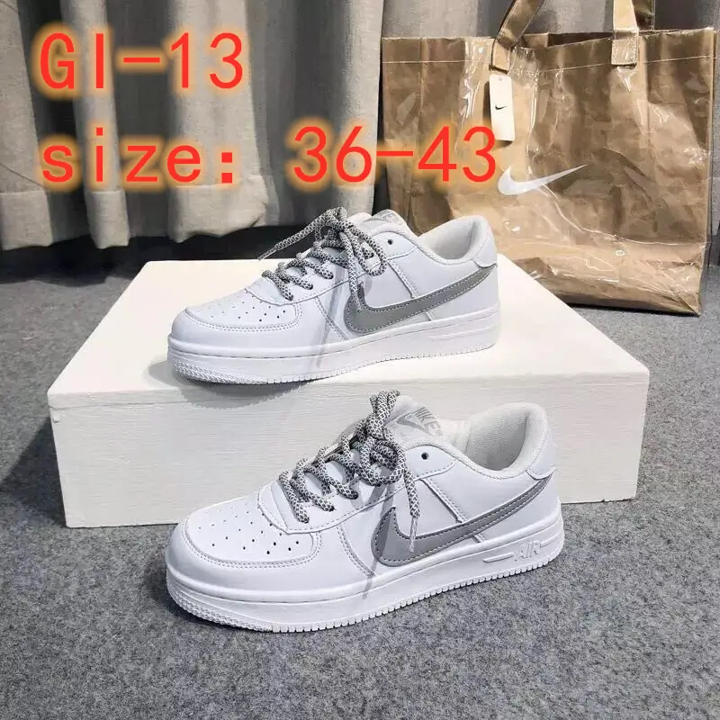 M226  24.02$ NIKE gallery