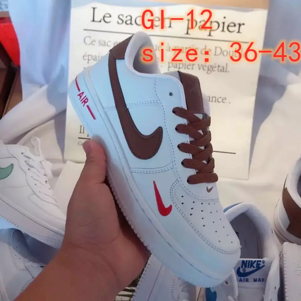 M226  24.02$ NIKE gallery