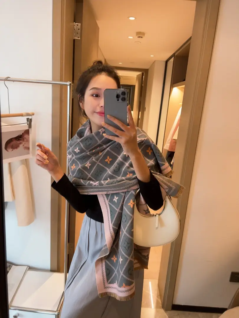 M2509 18.99$  scarf -WJ gallery