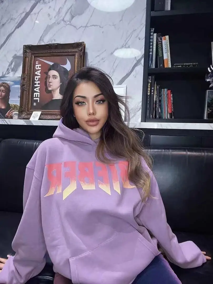 M2547 38$ BIEBER gallery