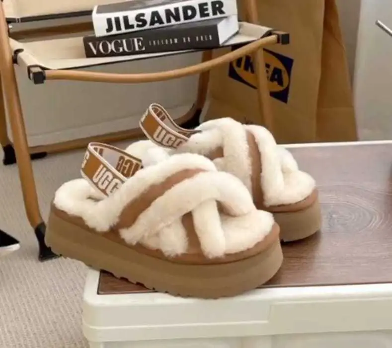 M2550 41.99$ UGG gallery