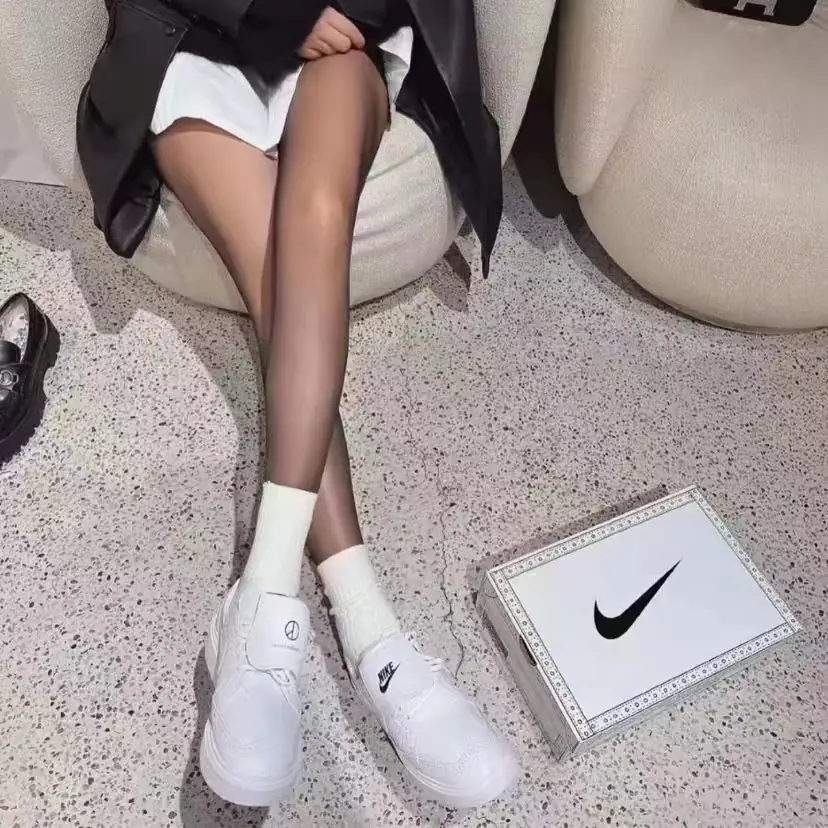 M2581 49.99$ NIKE gallery