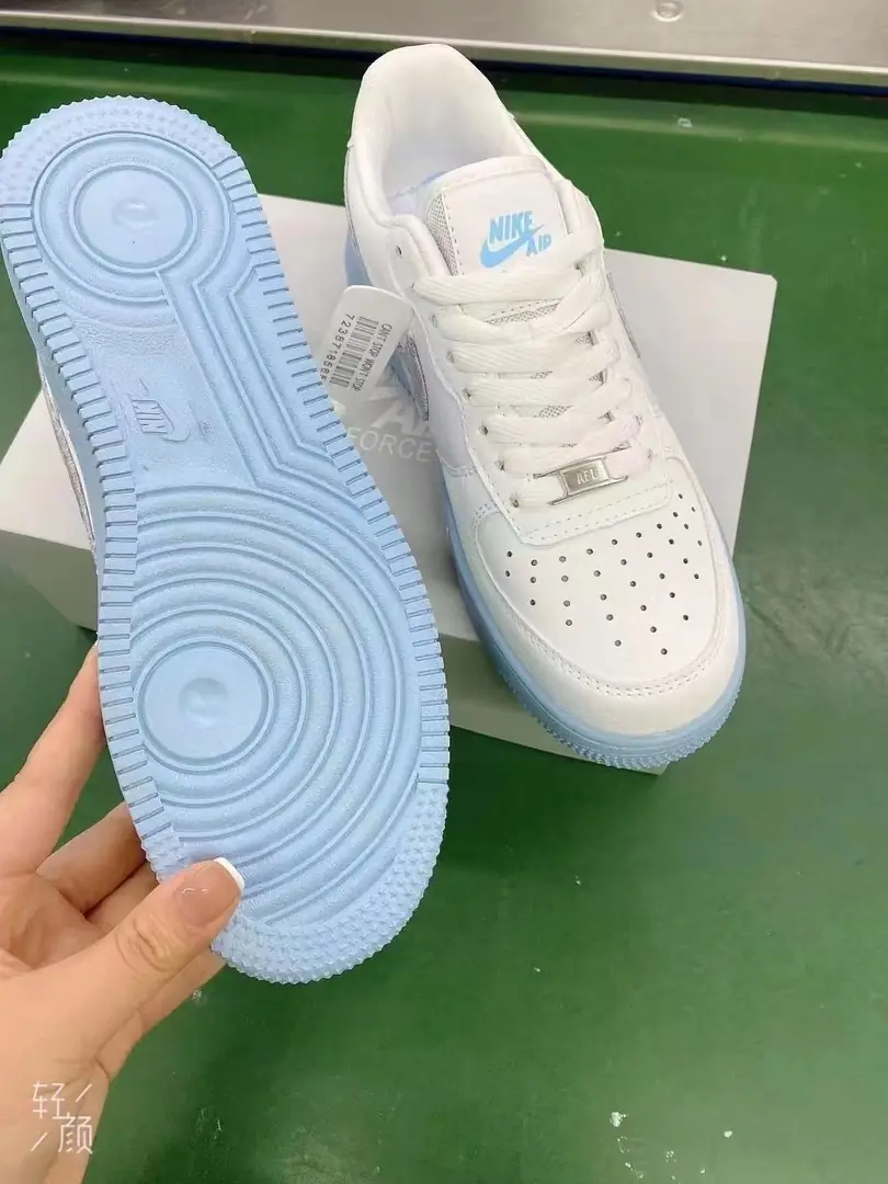 M27  24.22$ NIKE gallery