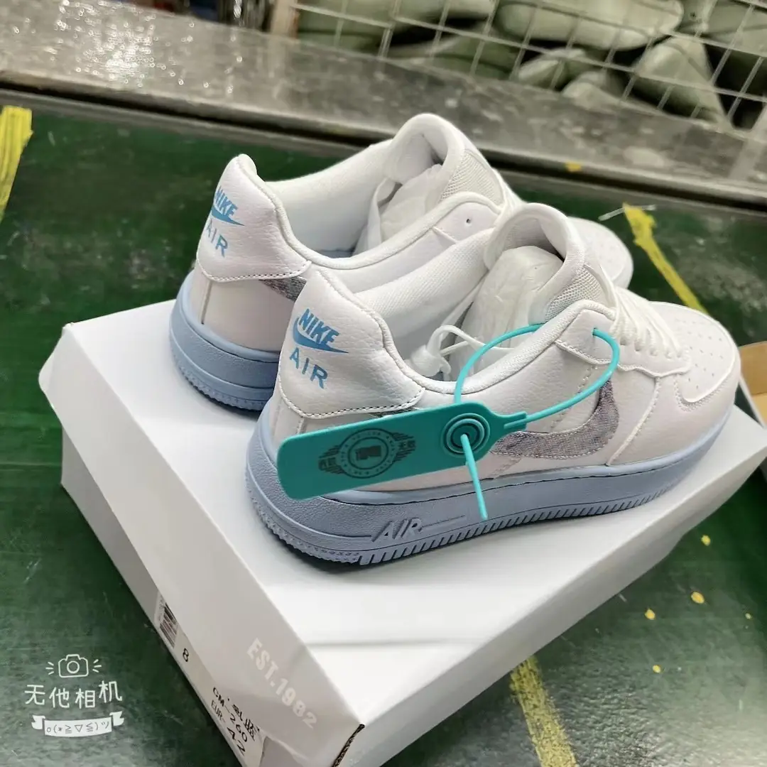 M27  24.22$ NIKE gallery