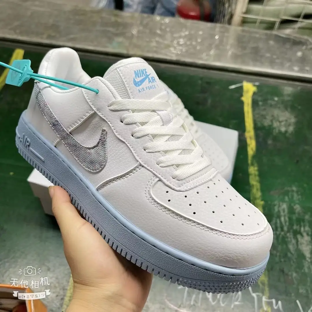 M27  24.22$ NIKE gallery