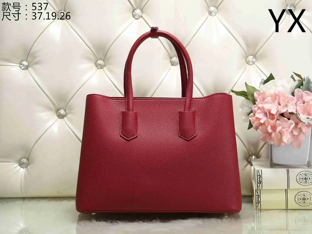 M292  48.86$ PRADA gallery