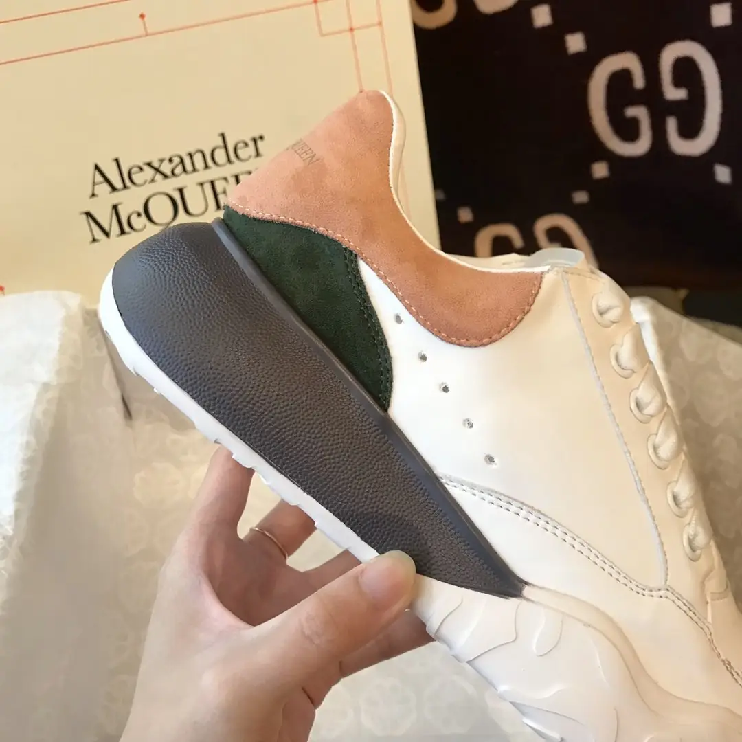 M314  49.67$ McQUEEN  VX1 gallery