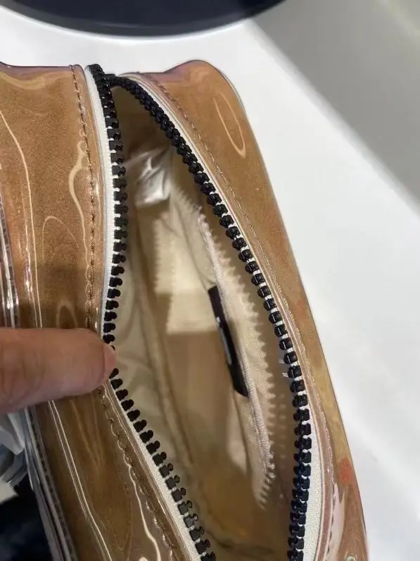 M346  37.44$ UGG gallery