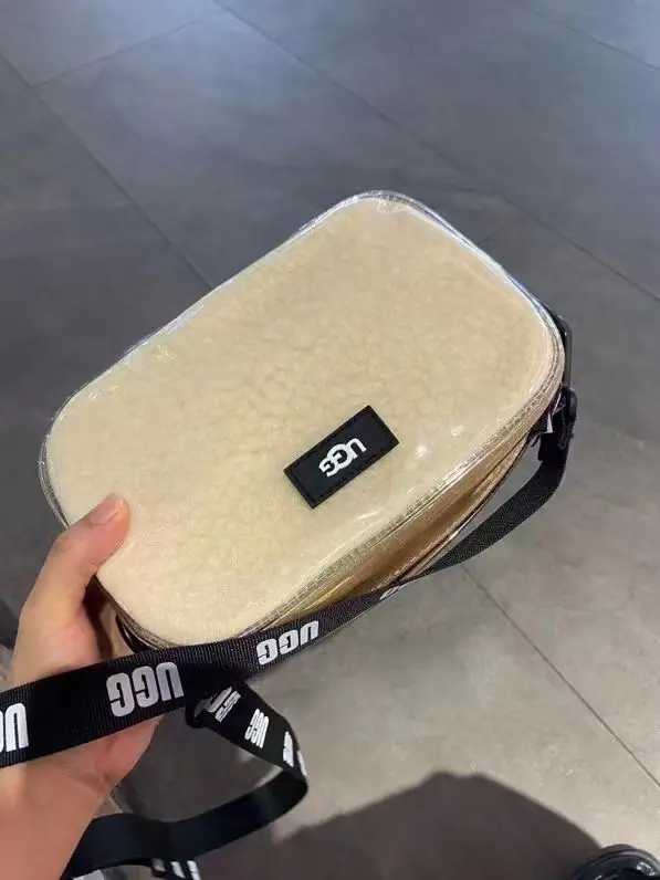 M346  37.44$ UGG gallery