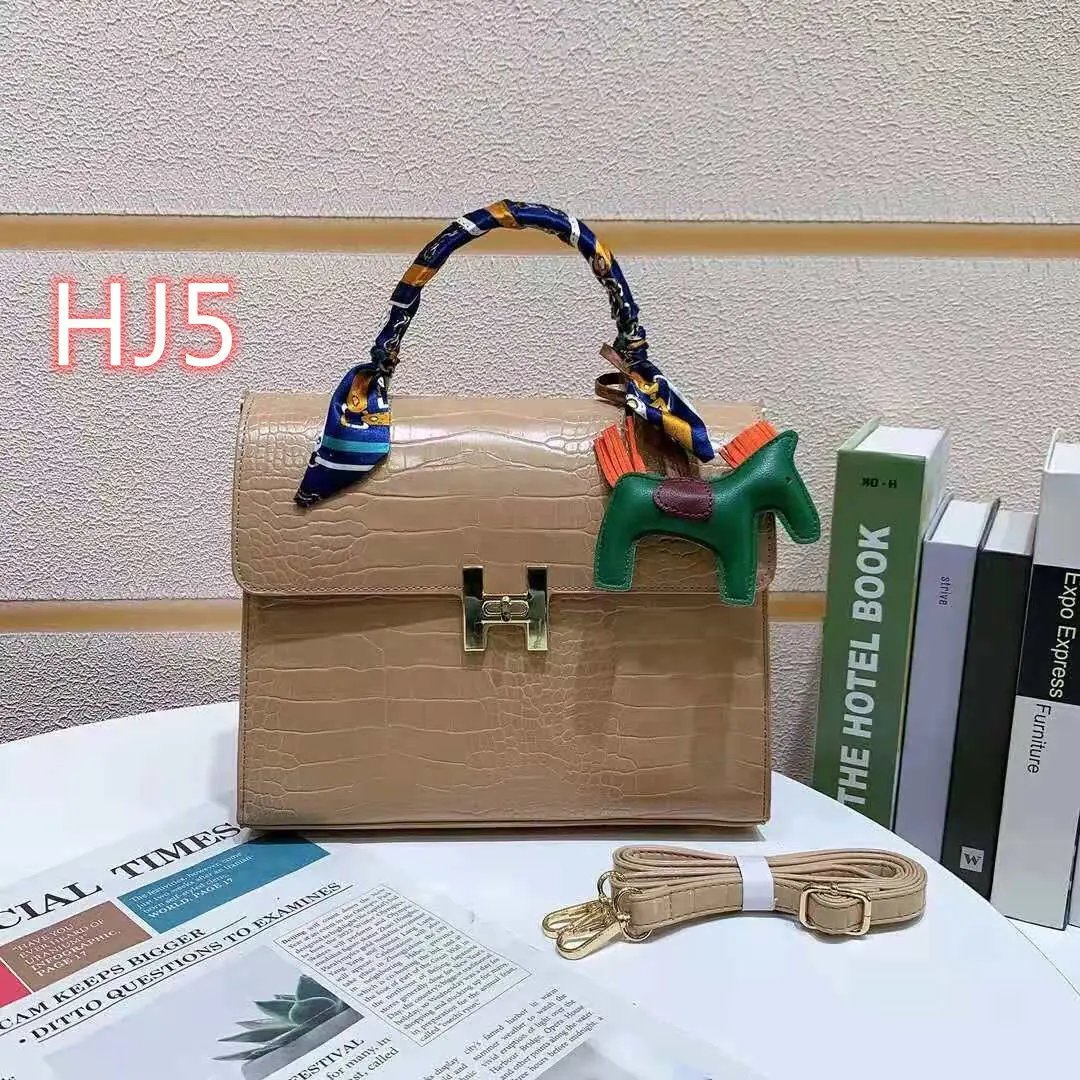 M397  36.65$ Hermes gallery