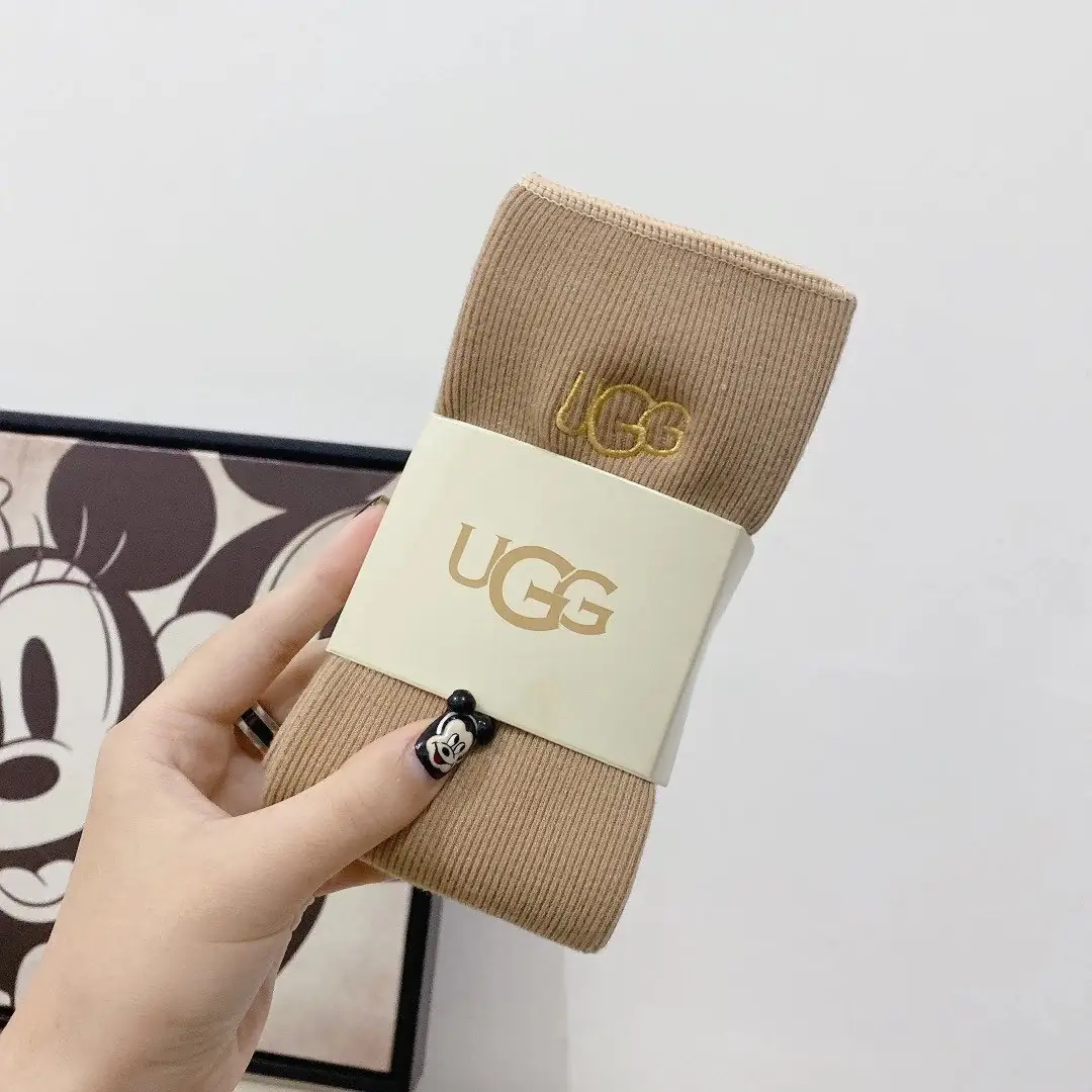 M399  18.97$ UGG gallery