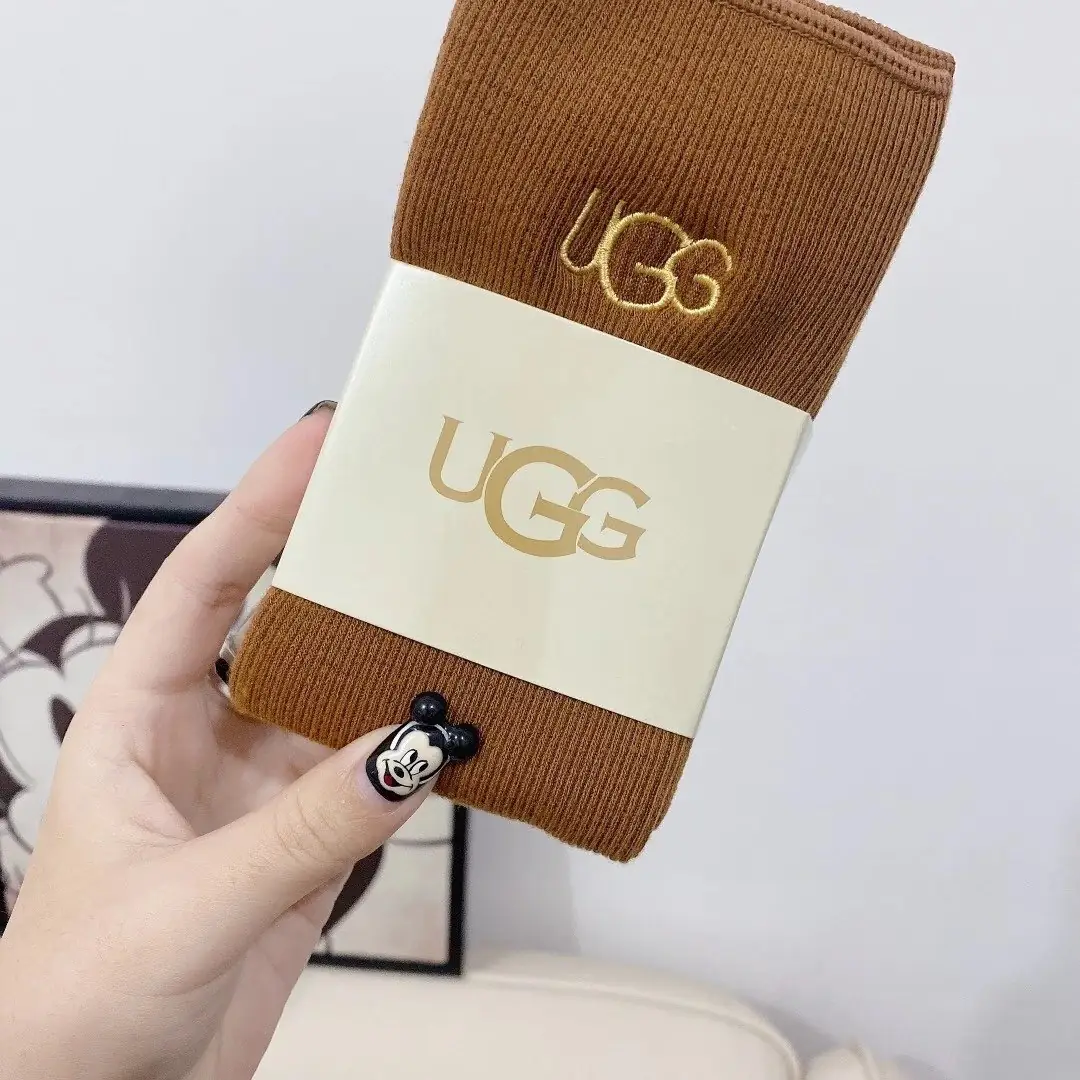 M399  18.97$ UGG gallery