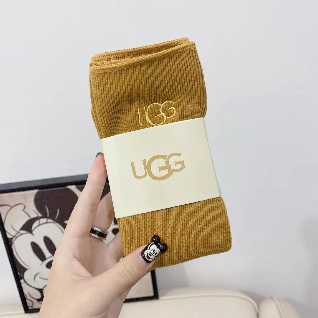 M399  18.97$ UGG gallery