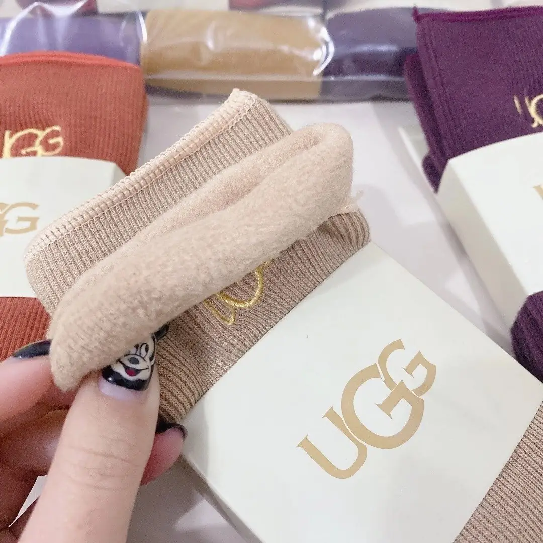 M399  18.97$ UGG gallery