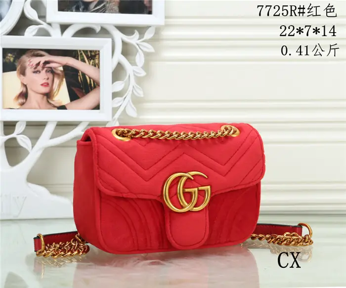 M437  31.41$ GUCCI gallery