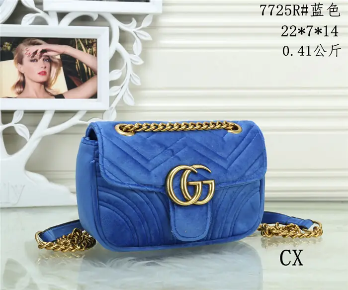 M437  31.41$ GUCCI gallery