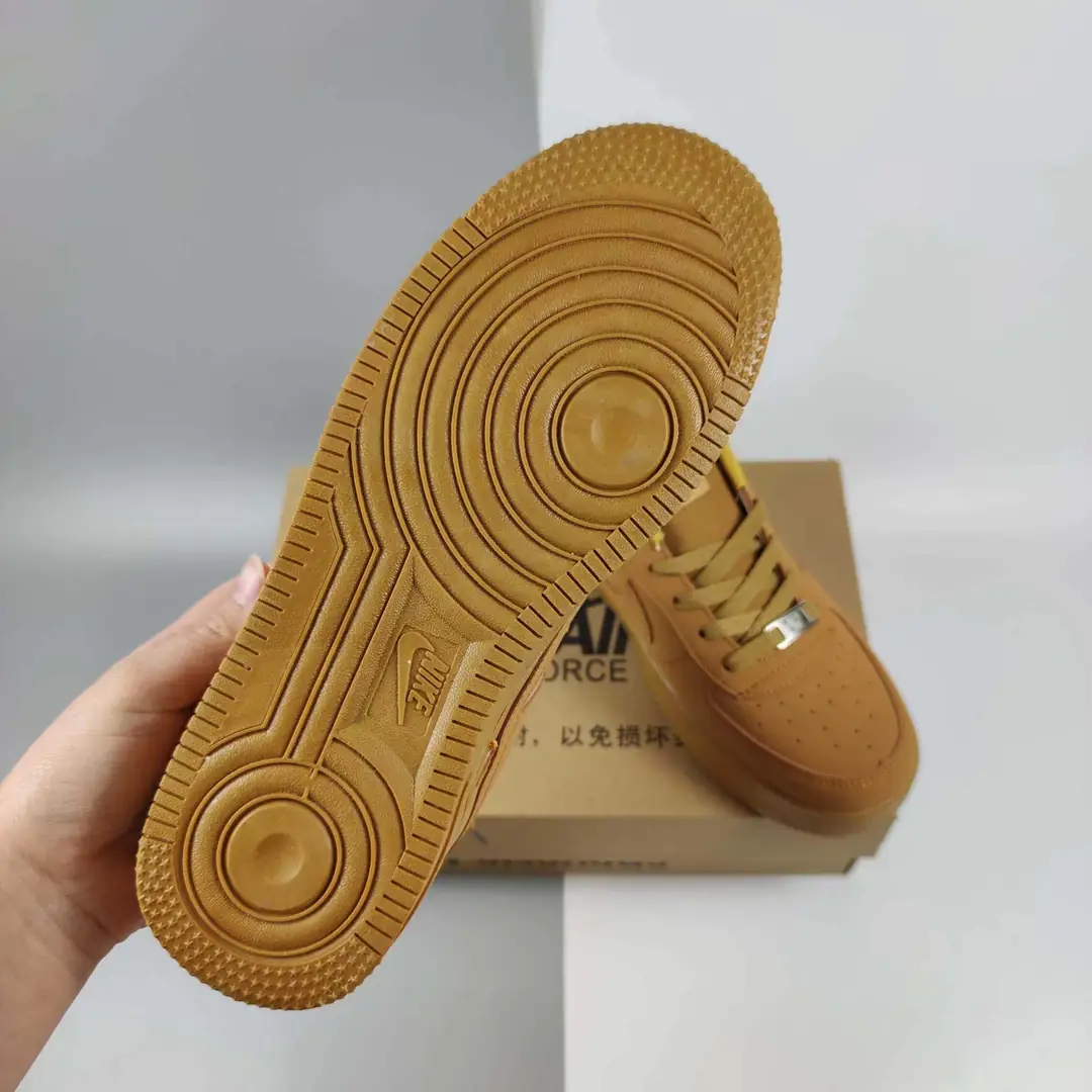 M44  NIKE 23.66 $ gallery