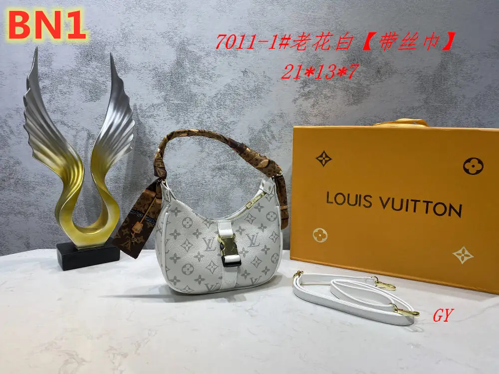 M441  23.44$ LV gallery