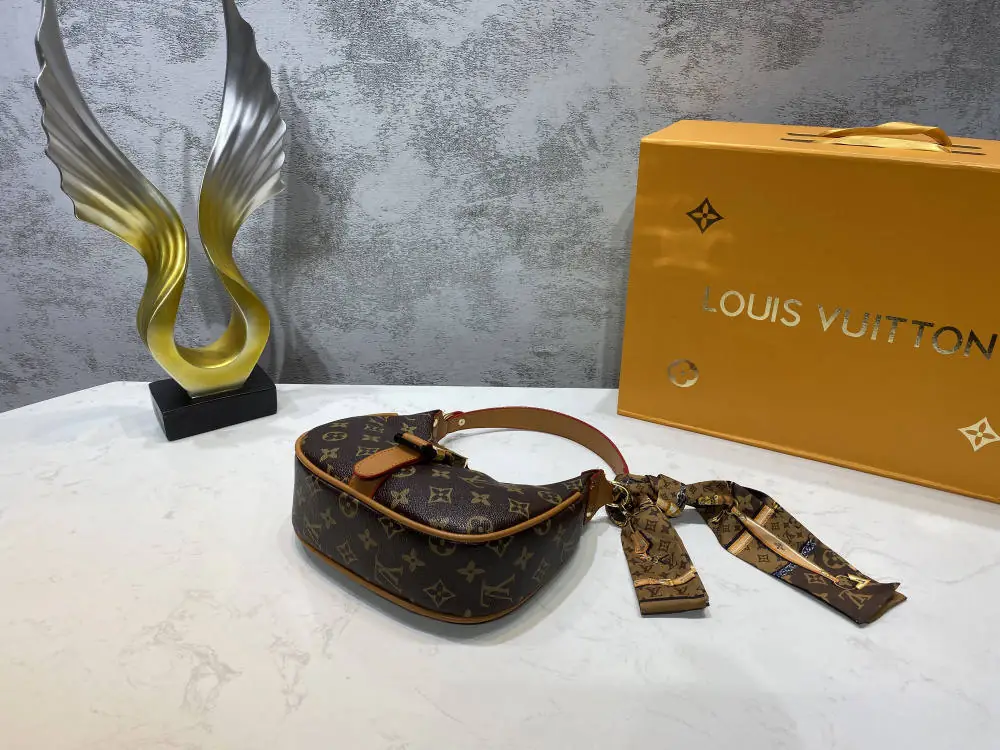 M441  23.44$ LV gallery