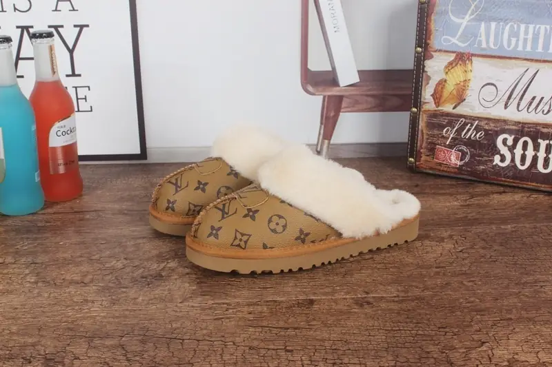 M453  38.62$ ugg gallery