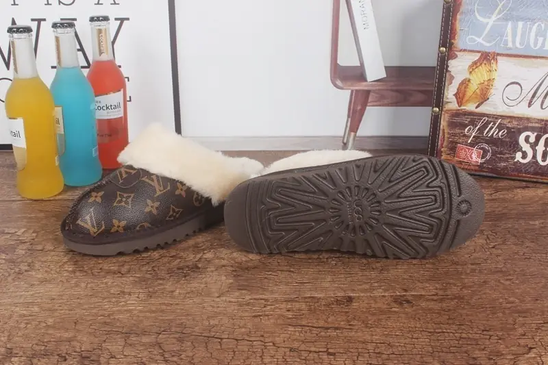 M453  38.62$ ugg gallery