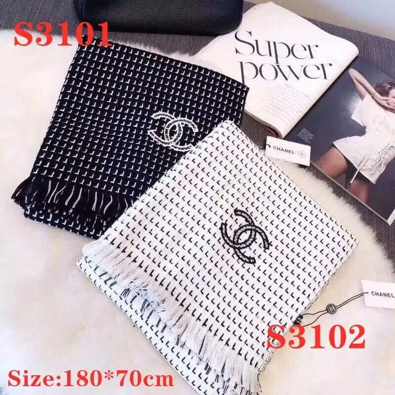 M515  18.85$ Chanel gallery