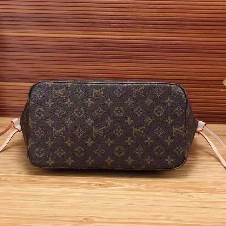 M533  28.99$ LV gallery
