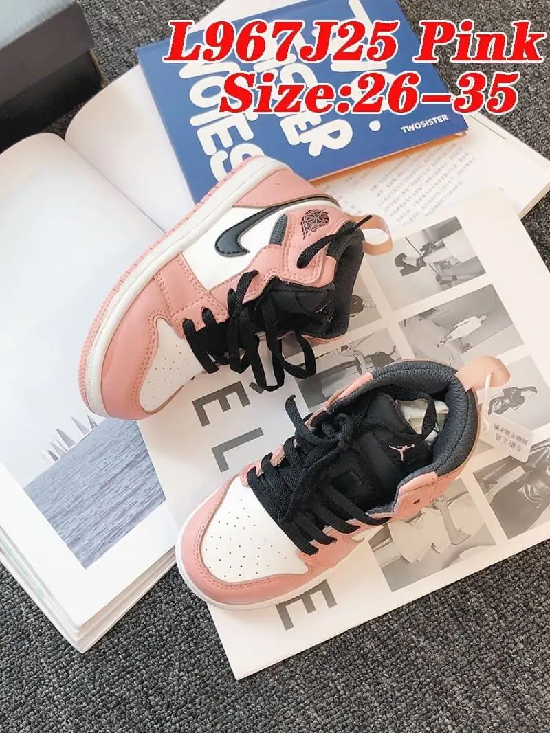 M559 NIKE 35.66$ gallery