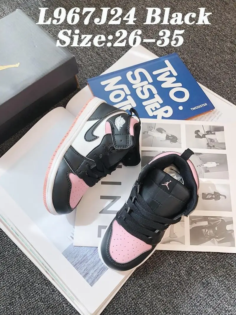 M559 NIKE 35.66$ gallery