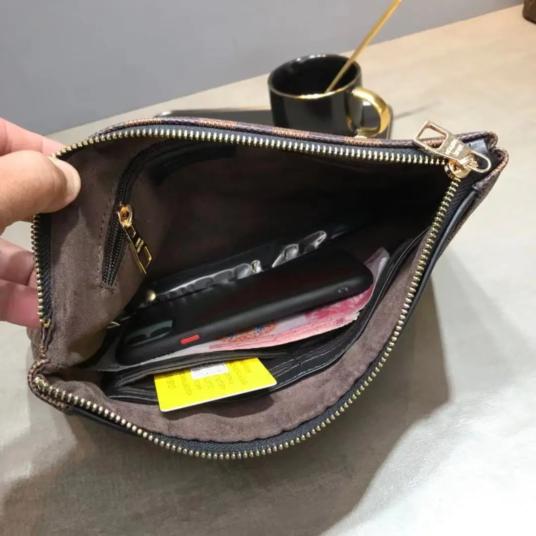 M565  33.69$ 1:1 LV gallery