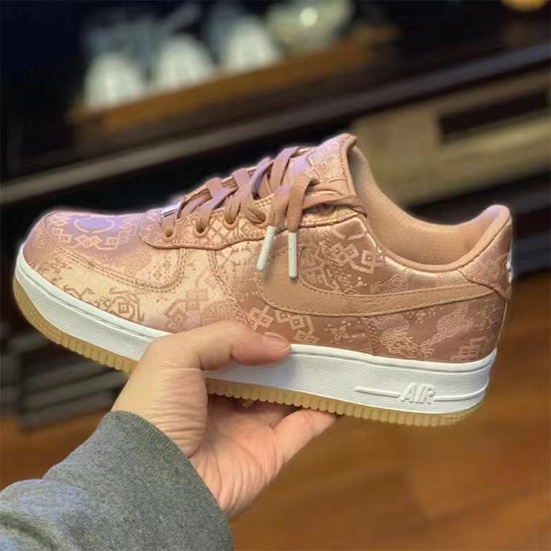 M57  25.96$ NIKE gallery
